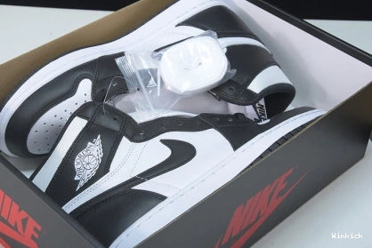 JORDAN 'BLACK HIGH - WHITE' RETRO AIR 1 555088 OG 010 1001